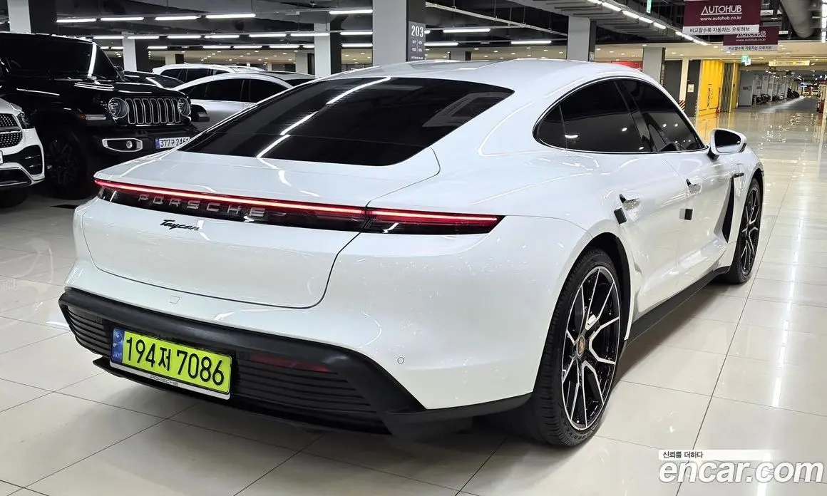 Porsche Taycan 2023 1.0 АКПП, фото 4