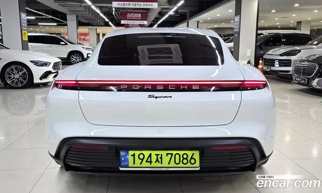 Porsche Taycan 2023 1.0 АКПП, миниатюра 5