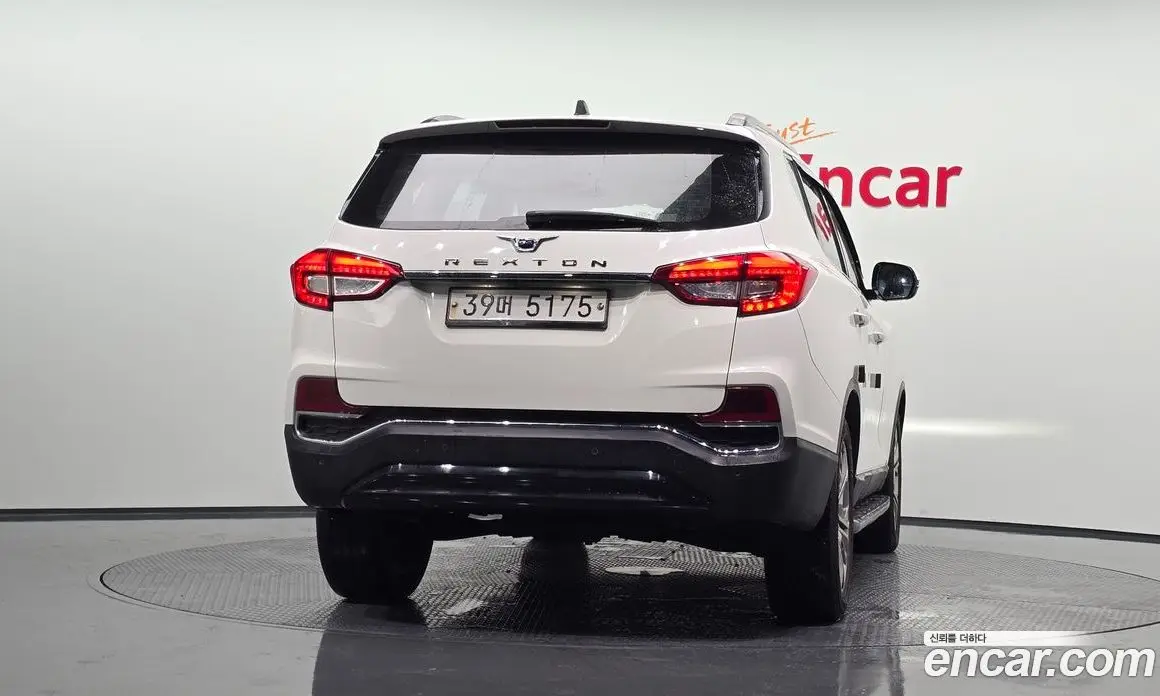 SsangYong Rexton 2017 2.2 АКПП, фото 3