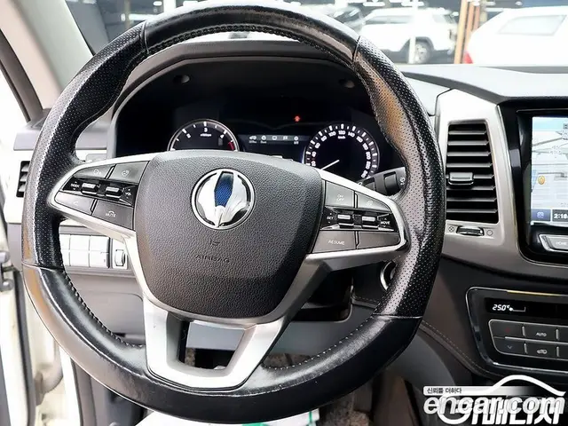 SsangYong Rexton 2018 2.2 АКПП, миниатюра 12