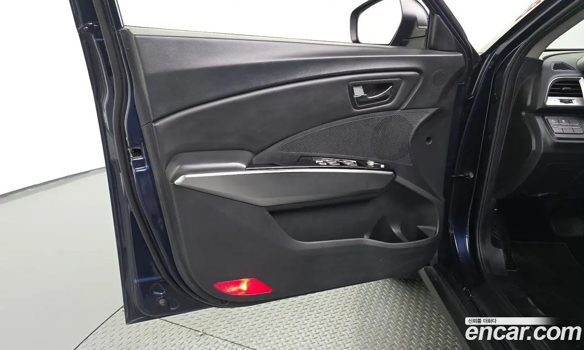 SsangYong TIBOLI 2015 1.6 АКПП, фото 14