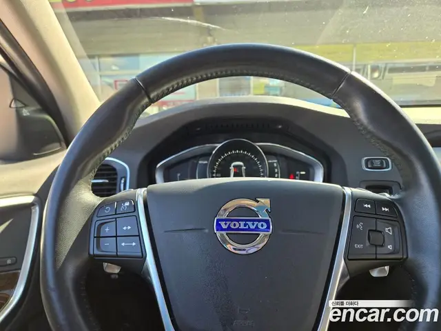 Volvo S60 2017 2.0 АКПП, миниатюра 6