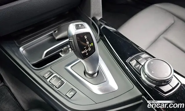 BMW 3 серия 2016 2.0 АКПП, миниатюра 9