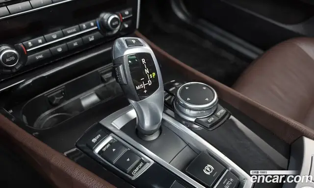 BMW 5 серия 2015 2.0 АКПП, миниатюра 9