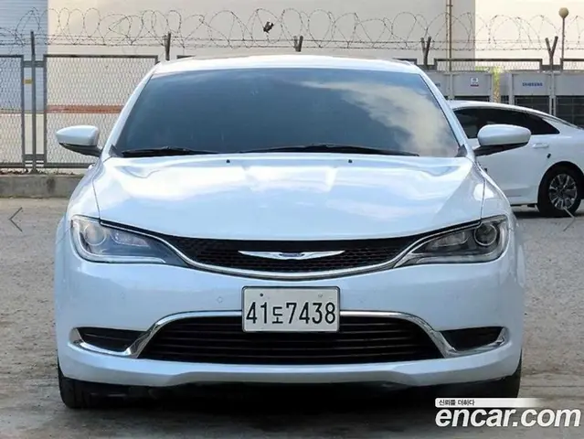 Chrysler 200, 2015, 124 853 км