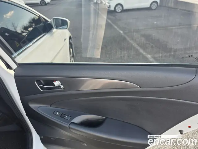 Hyundai Sonata 2011 2.0 АКПП, миниатюра 12