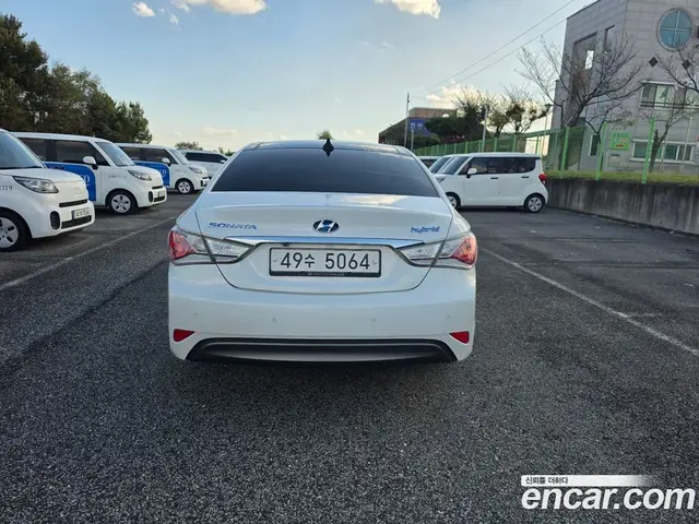 Hyundai Sonata 2011 2.0 АКПП, миниатюра 5