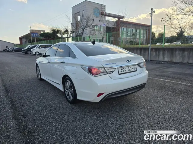 Hyundai Sonata 2011 2.0 АКПП, миниатюра 6