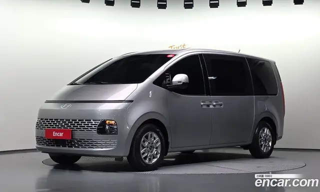 Hyundai Staria, 2024, 84 327 км