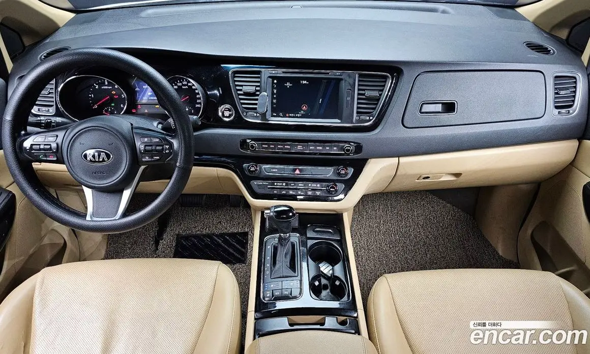 Kia Carnival 2015 2.2 АКПП, фото 7 Kia Carnival 2015 2.2 АКПП, фото 7