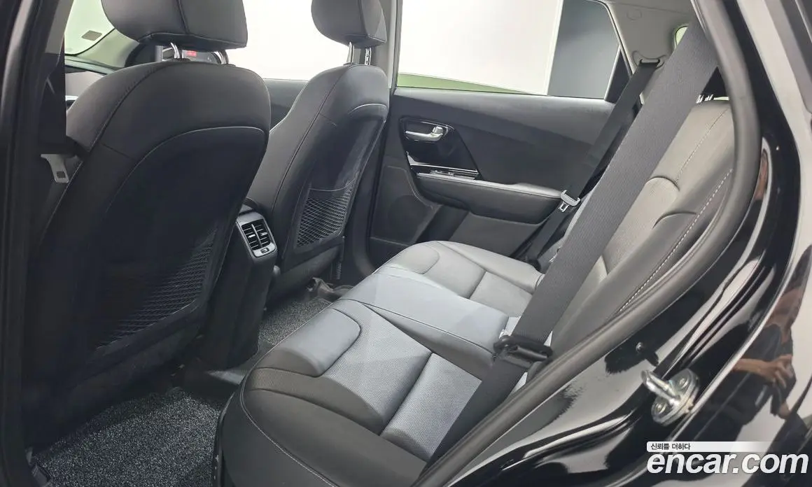 Kia Niro 2021 1.6 АКПП, фото 17