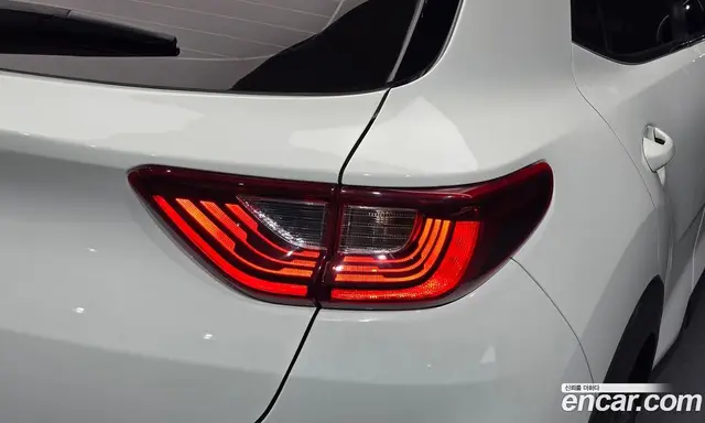 Kia Stonic 2018 1.6 АКПП, миниатюра 9 Kia Stonic 2018 1.6 АКПП, миниатюра 9