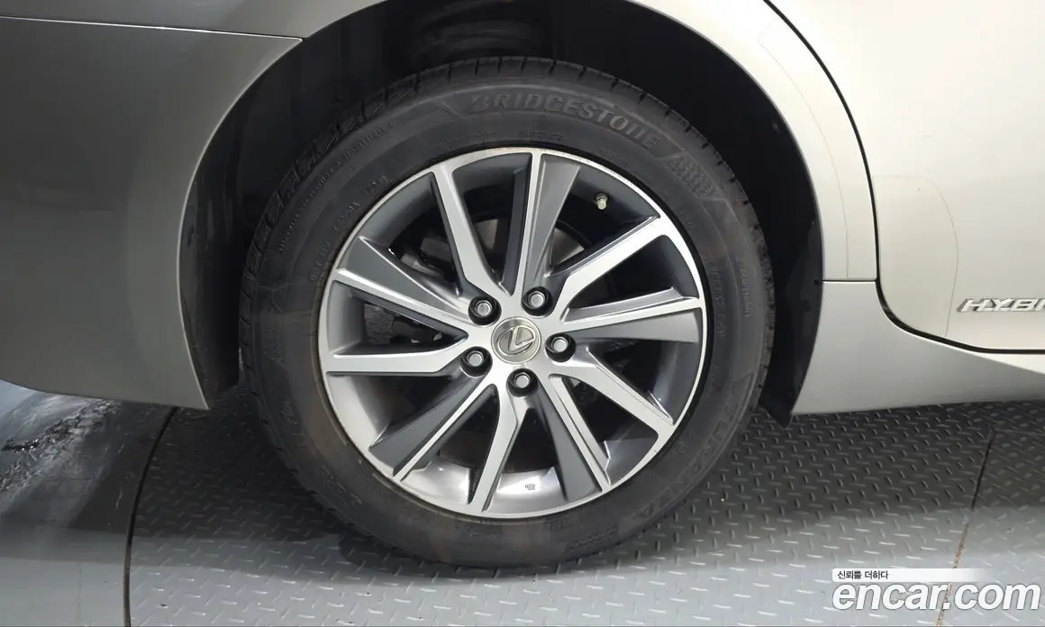 Lexus ES 2017 2.5 АКПП, фото 5