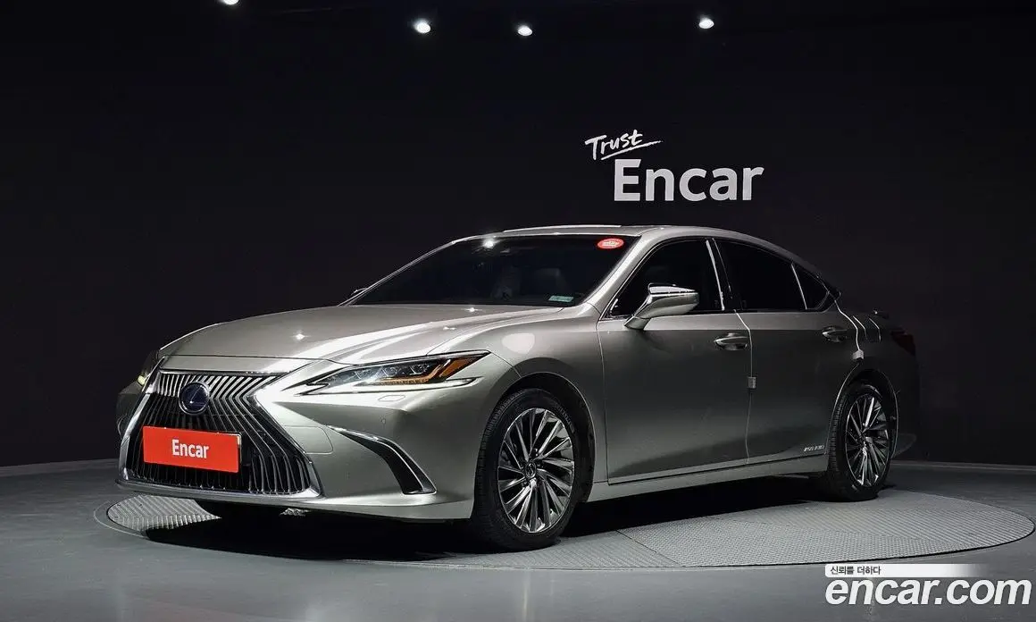 Lexus ES 2019 2.5 АКПП, фото 1 Lexus ES 2019 2.5 АКПП, фото 1