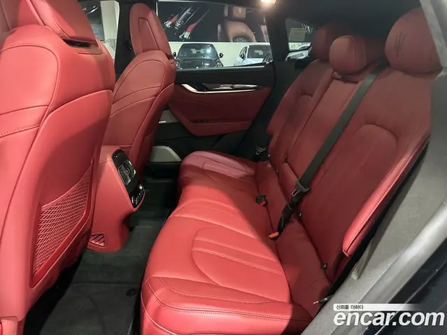 Maserati Levante 2023 3.0 АКПП, миниатюра 11