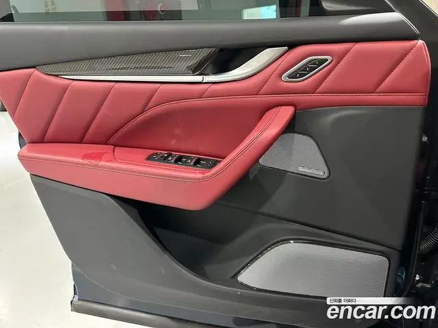 Maserati Levante 2023 3.0 АКПП, миниатюра 12
