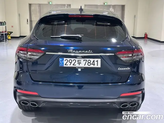 Maserati Levante 2023 3.0 АКПП, миниатюра 4