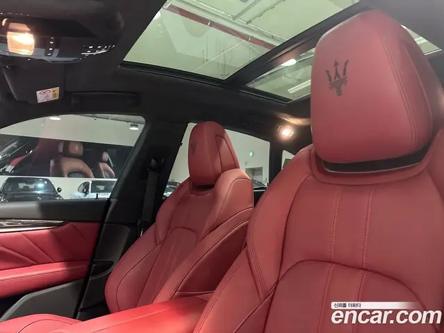 Maserati Levante 2023 3.0 АКПП, миниатюра 9