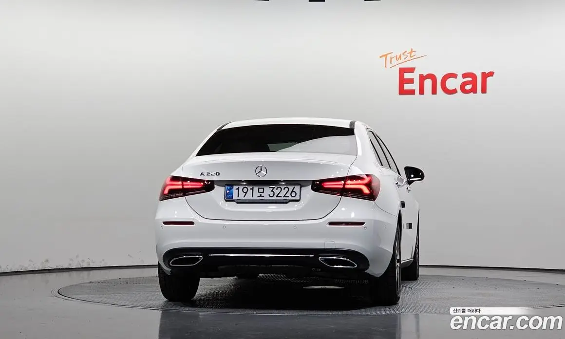 Mercedes-Benz A-Class 2021 2.0 АКПП, фото 4