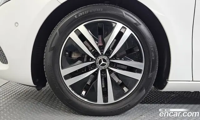 Mercedes-Benz A-Class 2021 2.0 АКПП, миниатюра 5