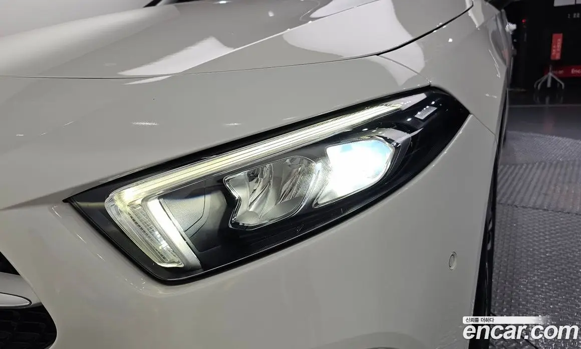 Mercedes-Benz A-Class 2021 2.0 АКПП, фото 8