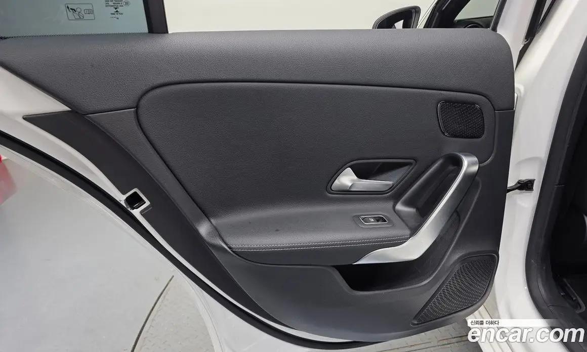 Mercedes-Benz A-Class 2021 2.0 АКПП, фото 15