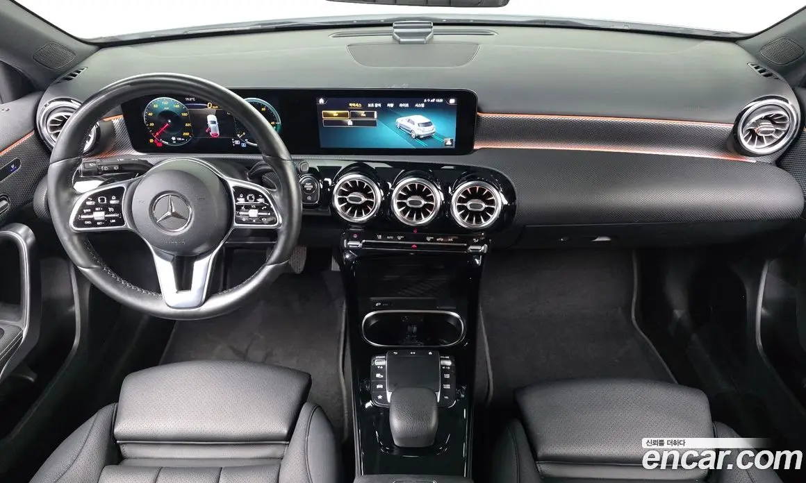 Mercedes-Benz A-Class 2021 2.0 АКПП, фото 10