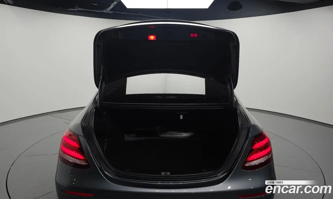 Mercedes-Benz E-Class 2018 1.9 АКПП, фото 20