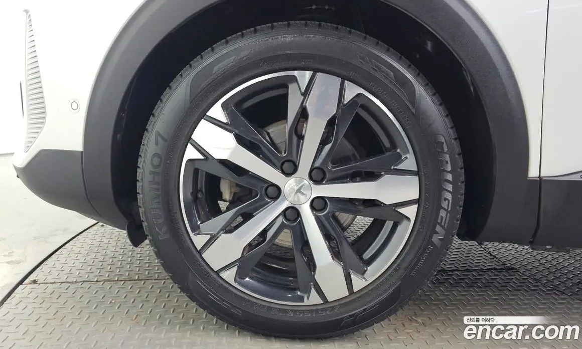 Peugeot 3008 2022 1.2 АКПП, фото 5