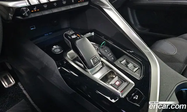 Peugeot 3008 2022 1.2 АКПП, миниатюра 9
