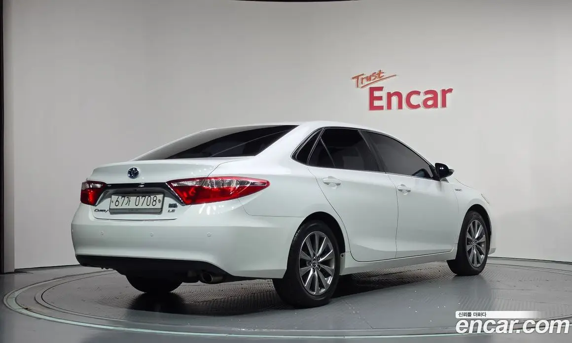 Toyota Camry 2016 2.5 АКПП, фото 2