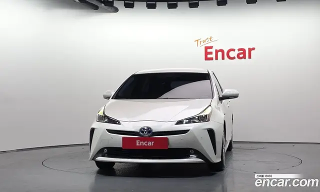 Toyota Prius 2019 1.8 АКПП, миниатюра 3