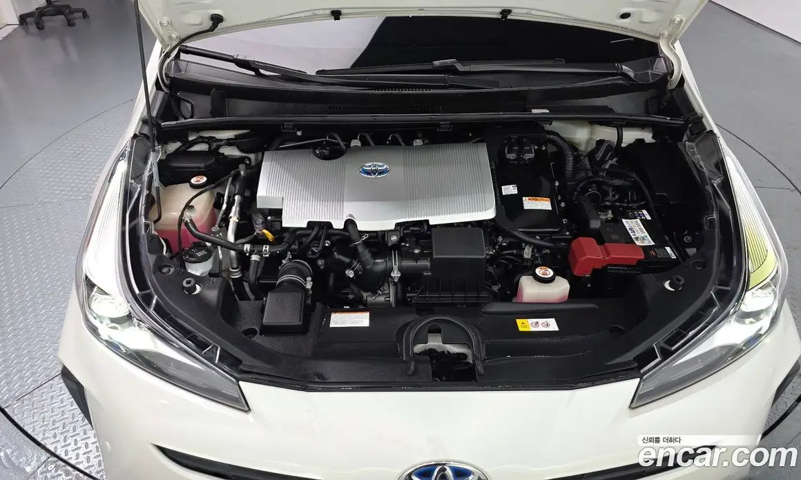 Toyota Prius 2019 1.8 АКПП, фото 6