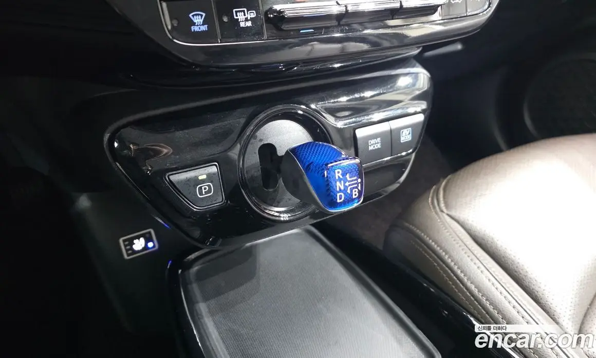 Toyota Prius 2019 1.8 АКПП, фото 9