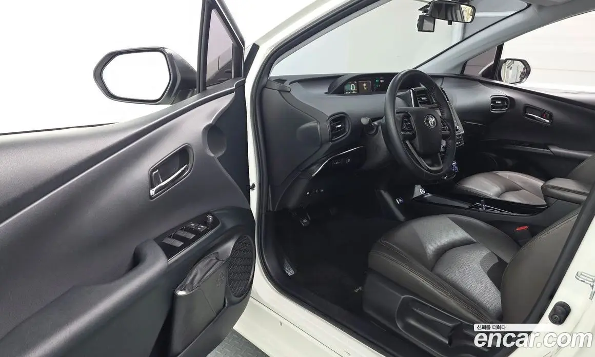 Toyota Prius 2019 1.8 АКПП, фото 10