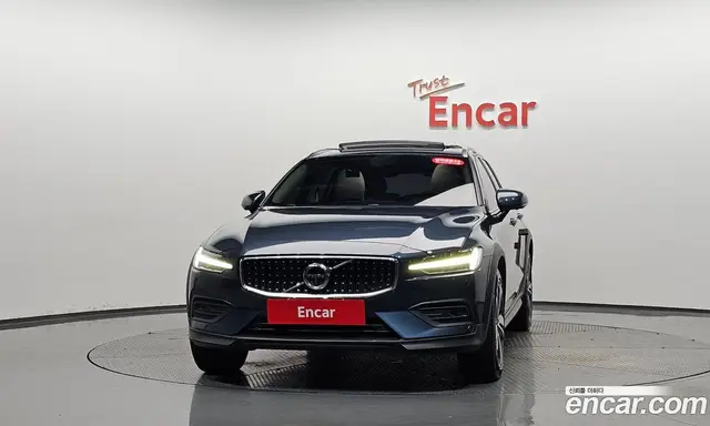 Volvo V60 2020 2.0 АКПП, миниатюра 2