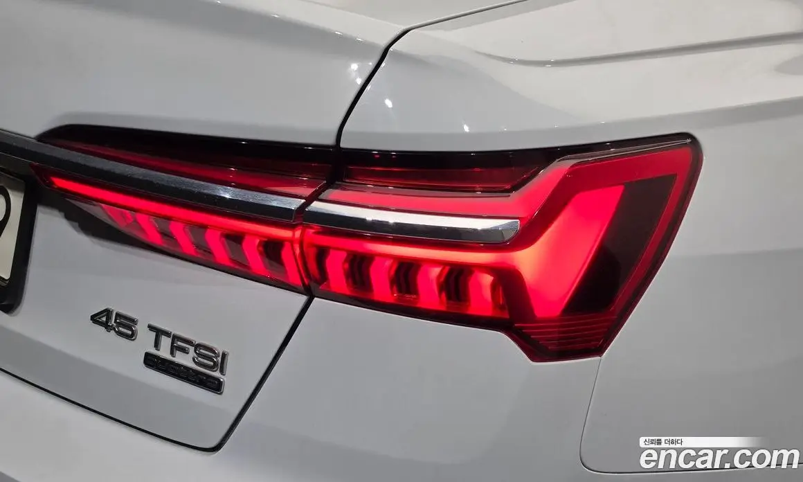 Audi A6 2022 2.0 АКПП, фото 8