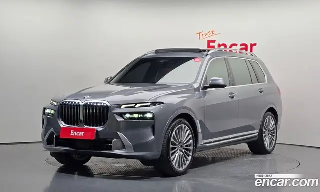 BMW X7, 2023, 28 570 км
