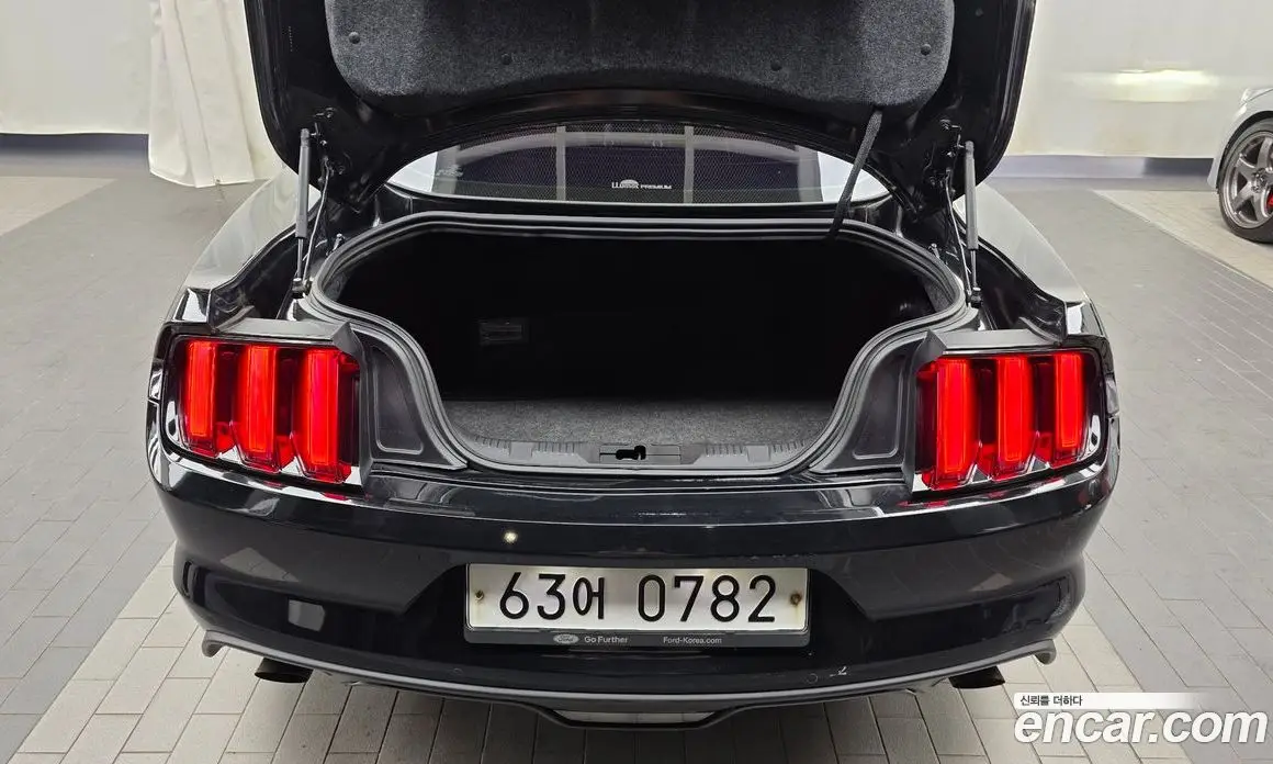 Ford Mustang 2016 2.3 АКПП, фото 20