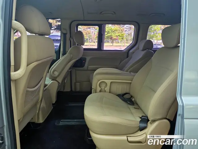 Hyundai Starex 2011 2.5 АКПП, миниатюра 10