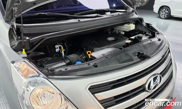 Hyundai Starex 2017 2.5 АКПП, миниатюра 6