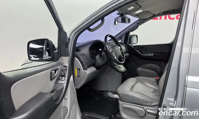 Hyundai Starex 2017 2.5 АКПП, миниатюра 10