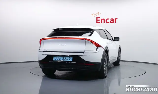 Kia EV6 2023 0.1 АКПП, миниатюра 4 Kia EV6 2023 0.1 АКПП, миниатюра 4