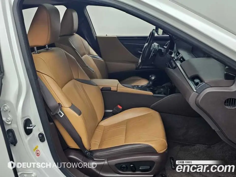 Lexus ES 2018 2.5 АКПП, фото 10