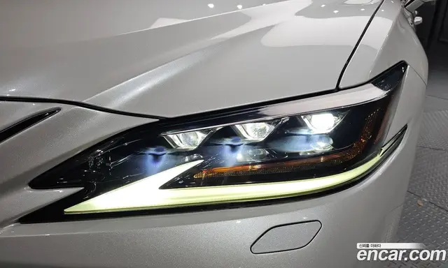 Lexus ES 2019 2.5 АКПП, миниатюра 8 Lexus ES 2019 2.5 АКПП, миниатюра 8
