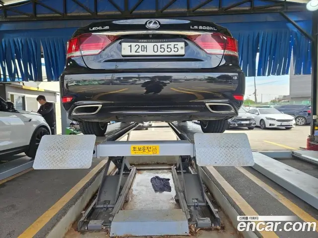 Lexus LS 2015 5.0 АКПП, миниатюра 2 Lexus LS 2015 5.0 АКПП, миниатюра 2