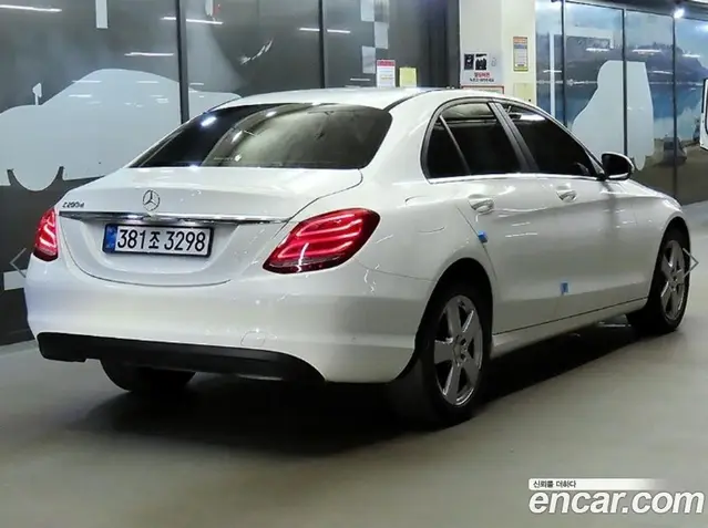 Mercedes-Benz C-Class 2017 1.6 АКПП, миниатюра 4