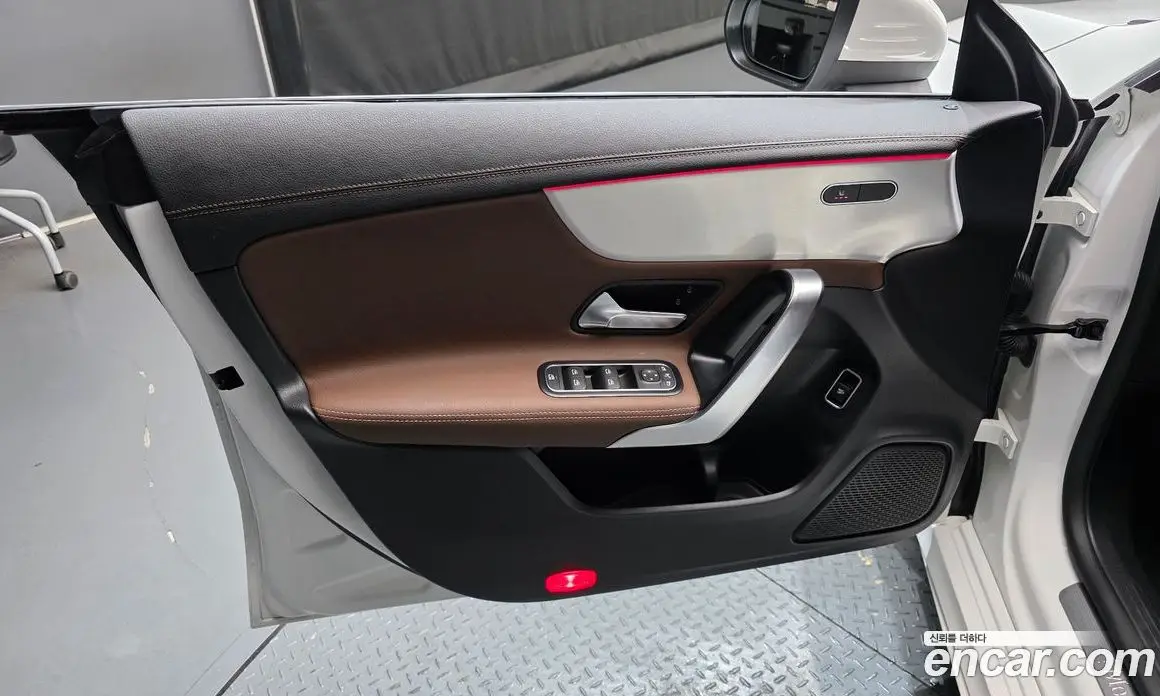 Mercedes-Benz CLA-Class 2022 2.0 АКПП, фото 14