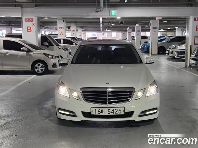 Mercedes-Benz E-Class, 2011, 232 623 км