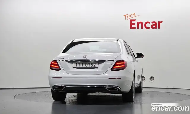 Mercedes-Benz E-Class 2017 2.0 АКПП, миниатюра 3